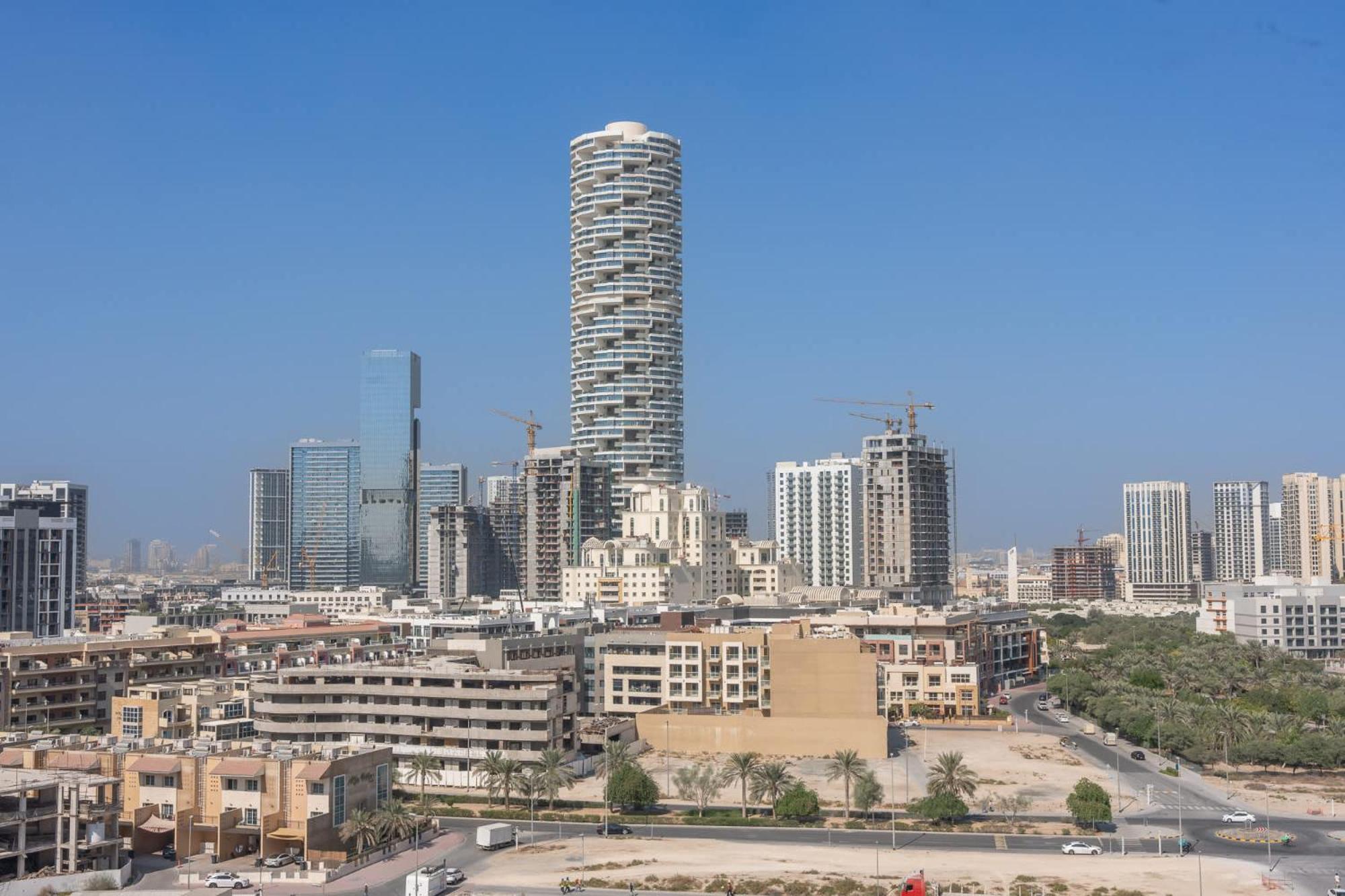 Stylish 1br In Binghatti Venus Jvc - Sleeps 4 Dubai
