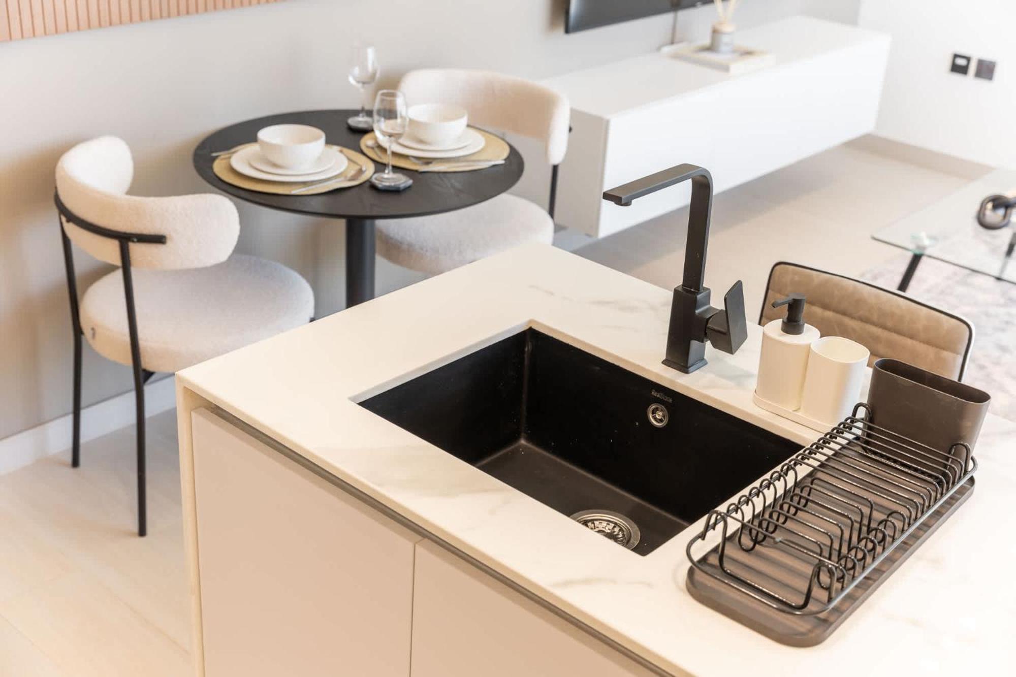 Stylish 1br In Binghatti Venus Jvc - Sleeps 4