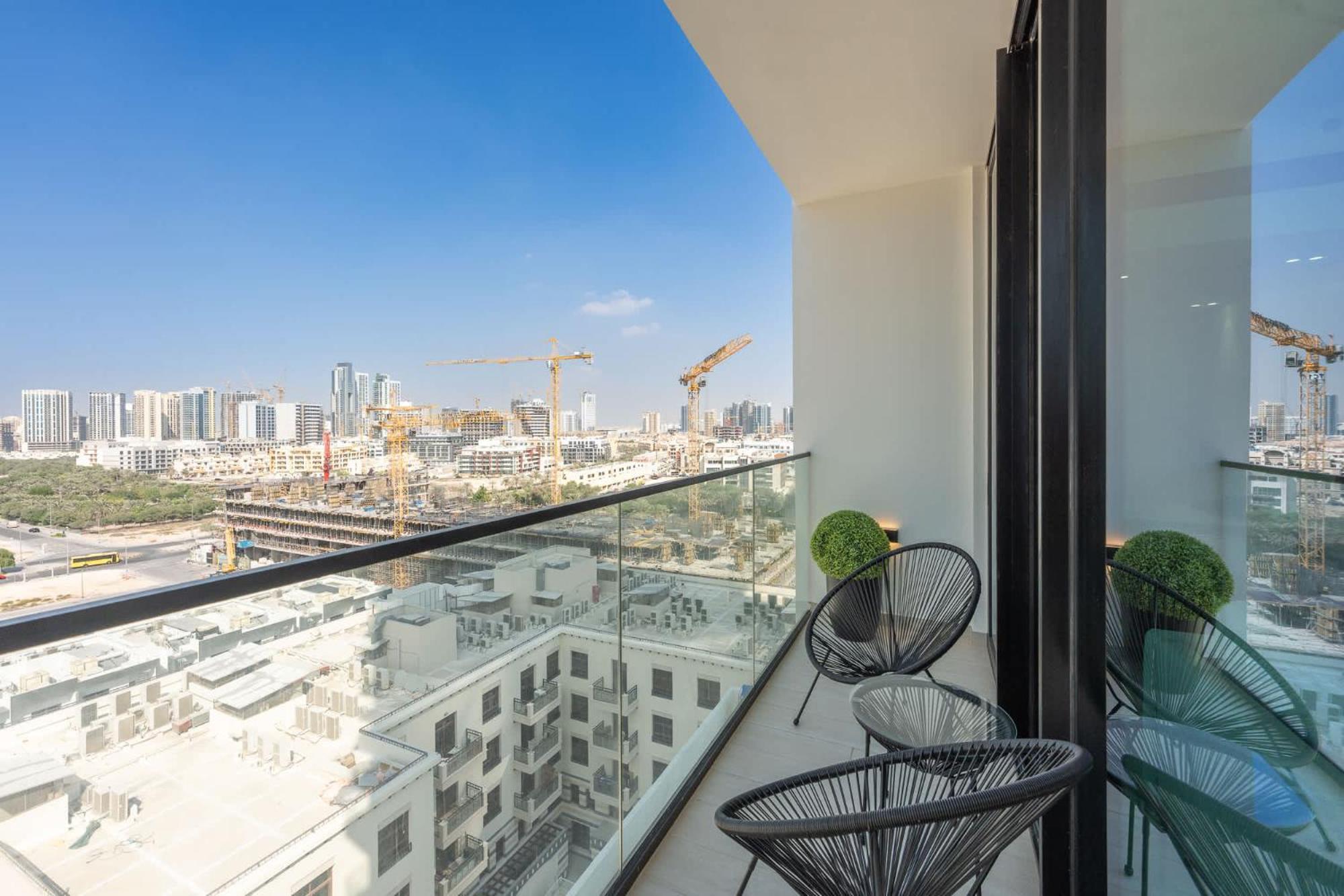 Stylish 1br In Binghatti Venus Jvc - Sleeps 4 Dubai